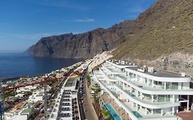 Crystal I Luxury Apartments By Enjoyahome